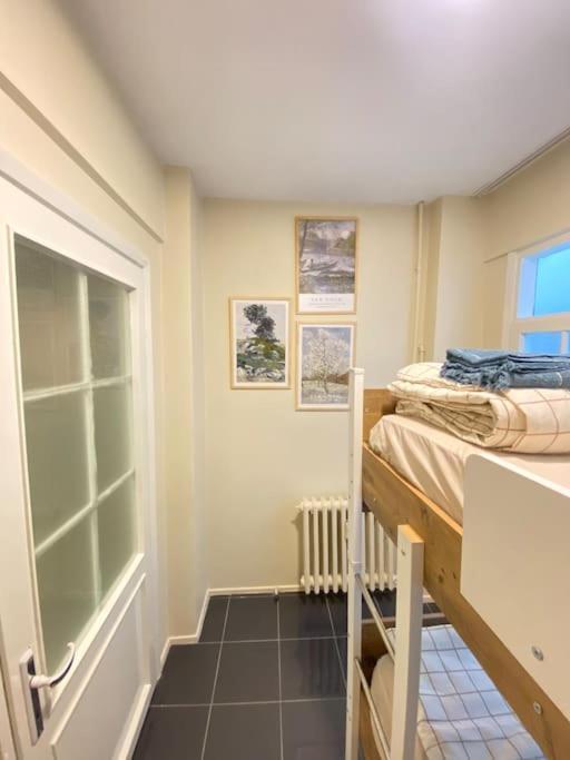 Comfy - Spacious Flat On The Kadikoey Seaside Appartement Istanboel Buitenkant foto