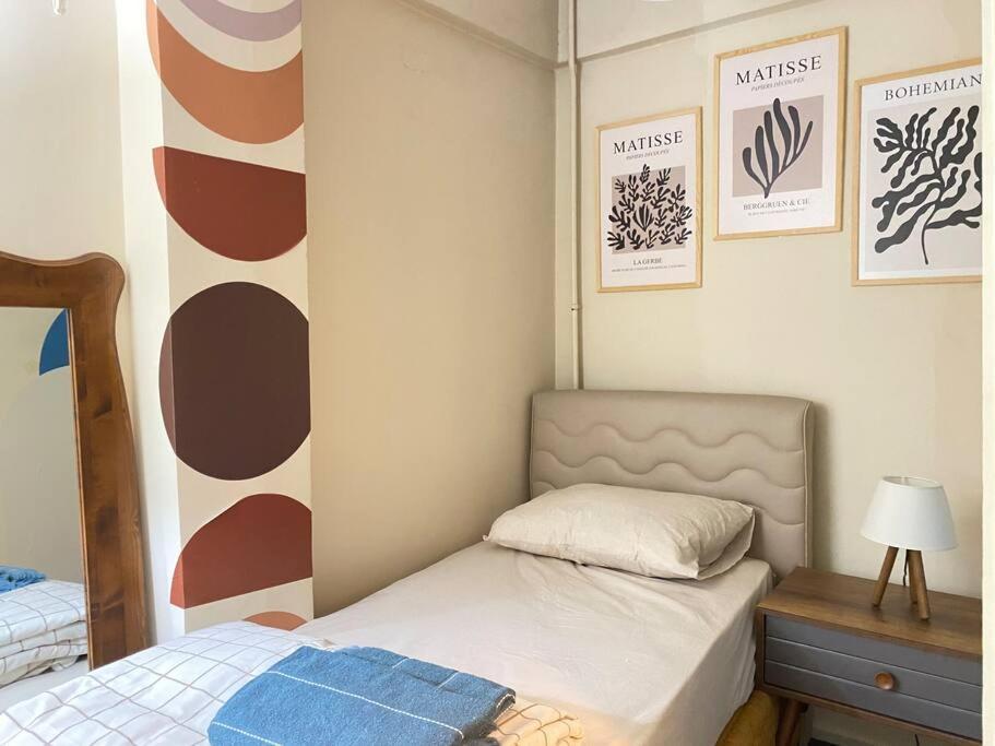 Comfy - Spacious Flat On The Kadikoey Seaside Appartement Istanboel Buitenkant foto